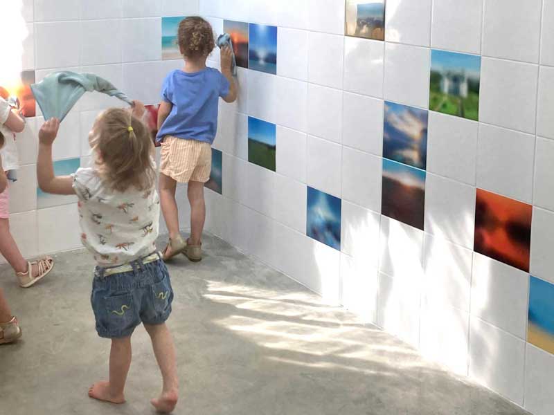 Des médiations de l’exposition « 18 h 00 – Anatomie de situations invisibles », Élisa Haberer